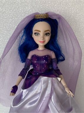 Disney Descendants 3 MAL The Royal Wedding Collection Bride Doll